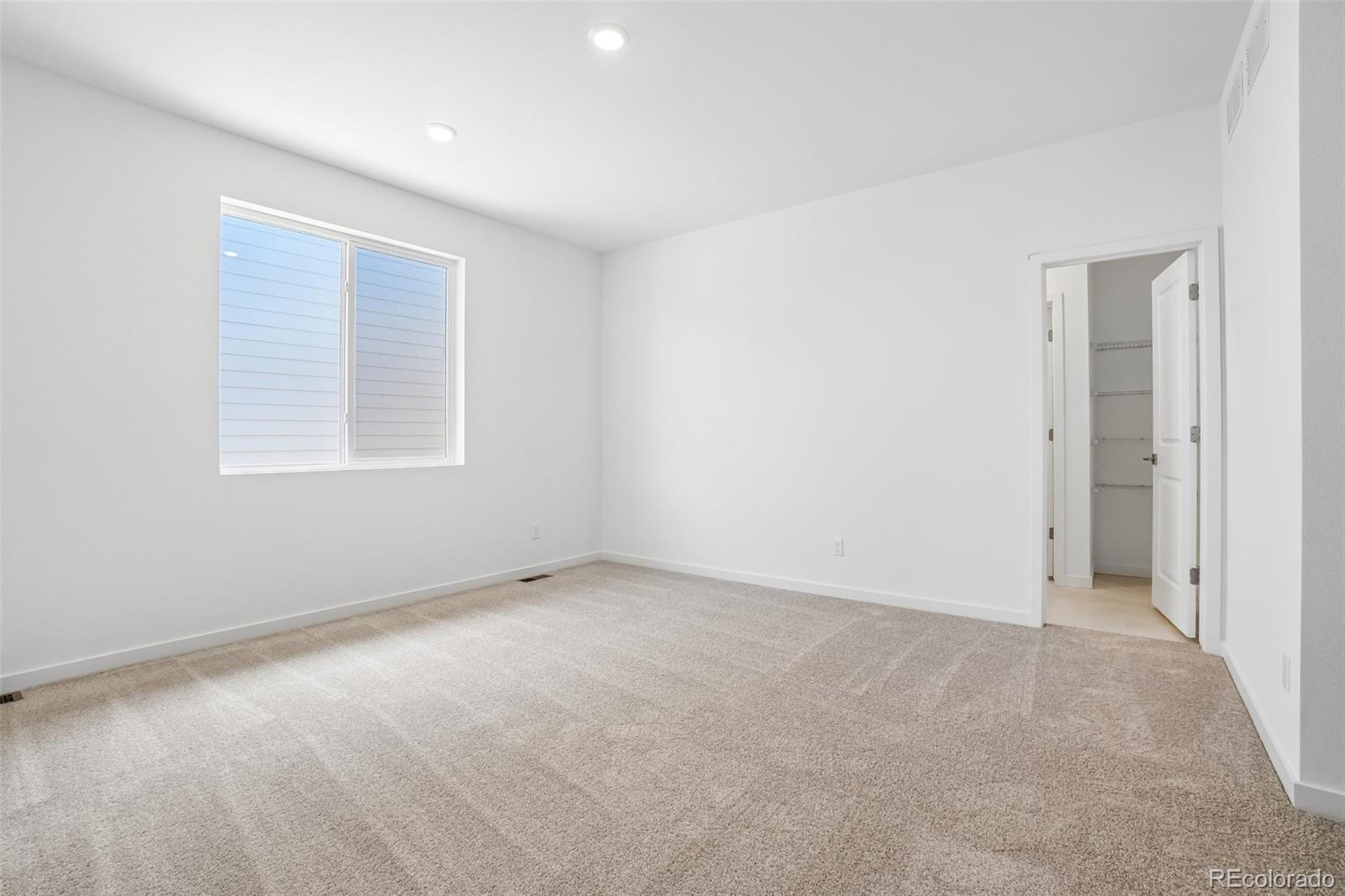 MLS Image #21 for 54973 e 28th place,strasburg, Colorado