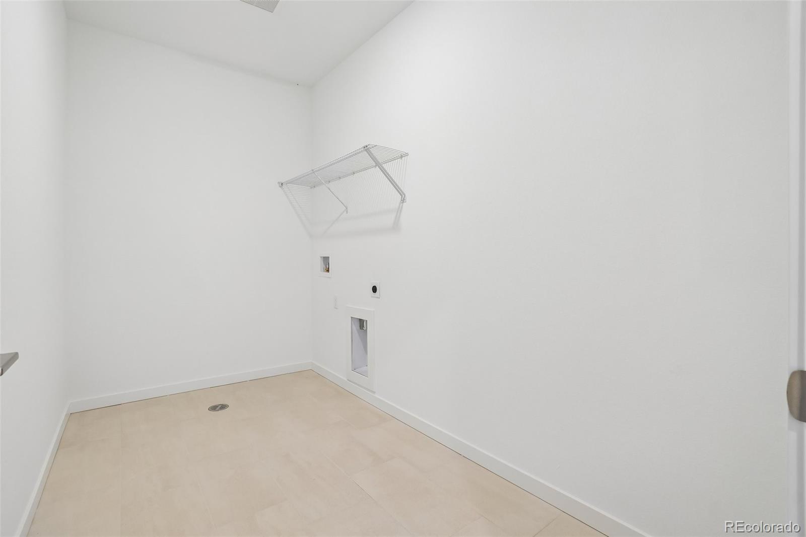 MLS Image #25 for 54973 e 28th place,strasburg, Colorado