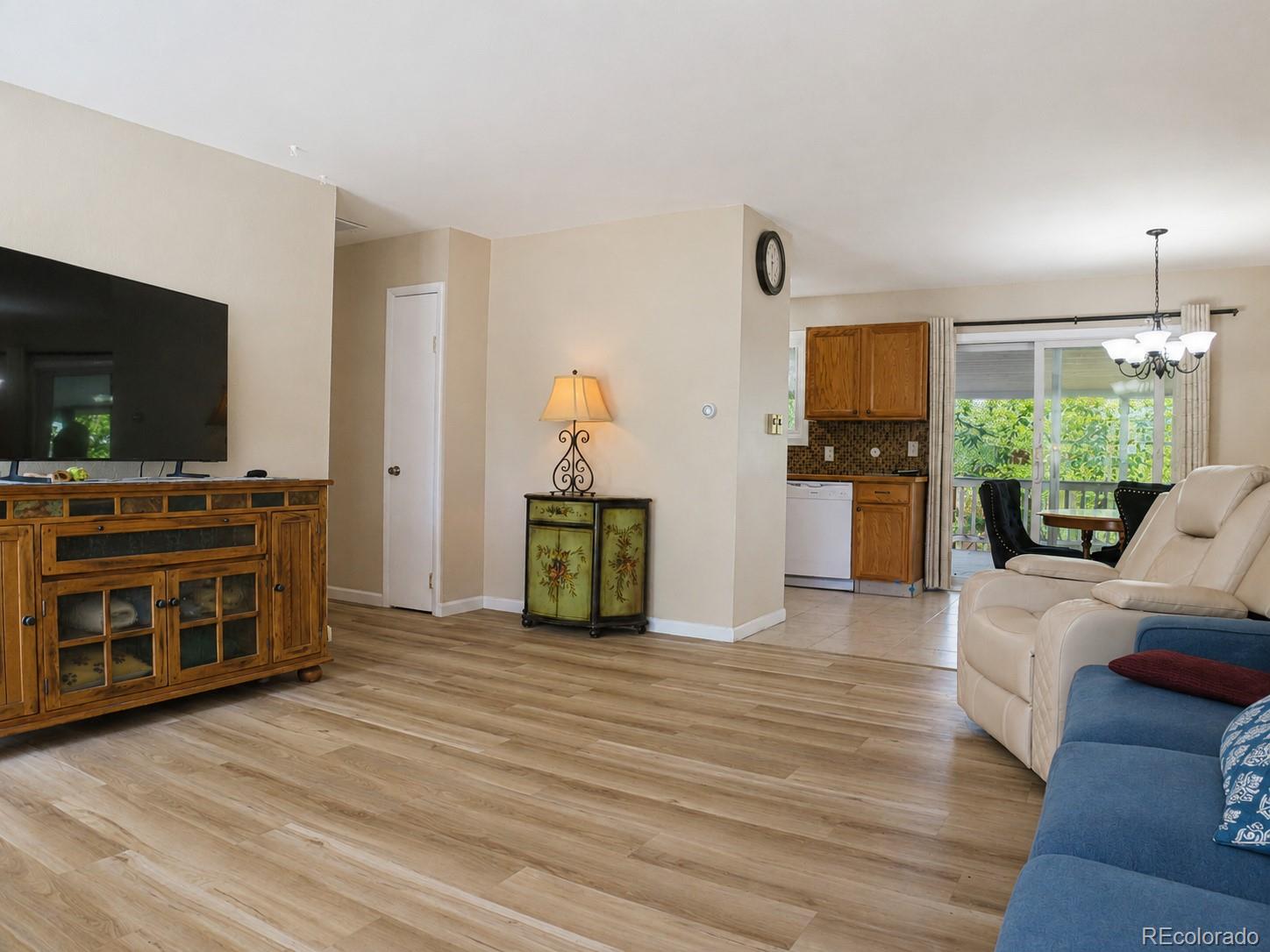 MLS Image #2 for 697 s worchester street,aurora, Colorado