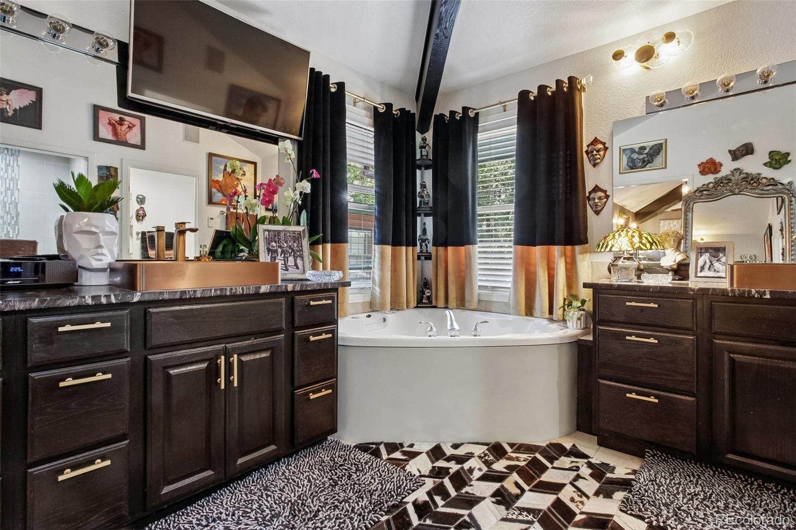 MLS Image #19 for 925 n emerson street,denver, Colorado