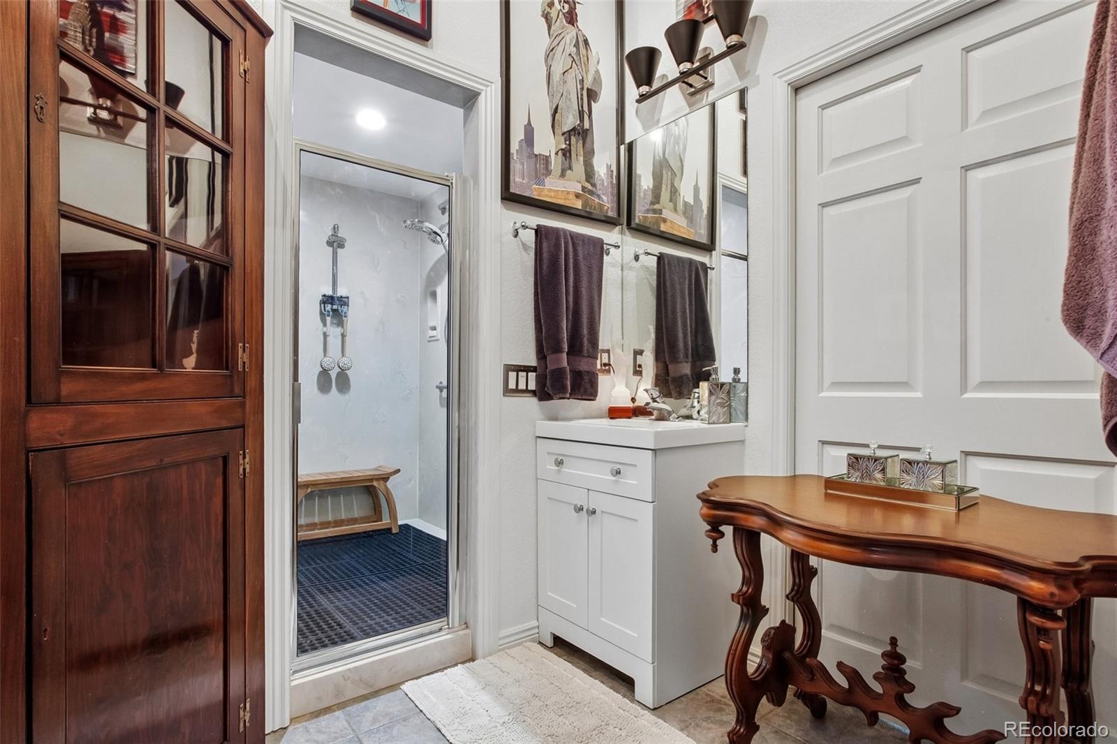 MLS Image #26 for 925 n emerson street,denver, Colorado