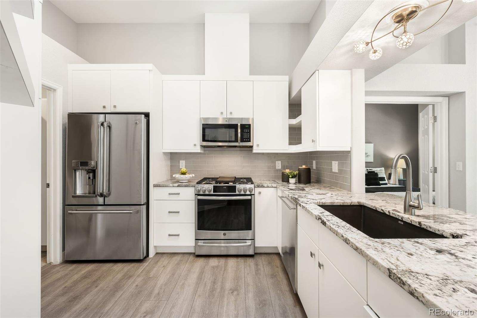 MLS Image #13 for 5692 e nichols place,englewood, Colorado