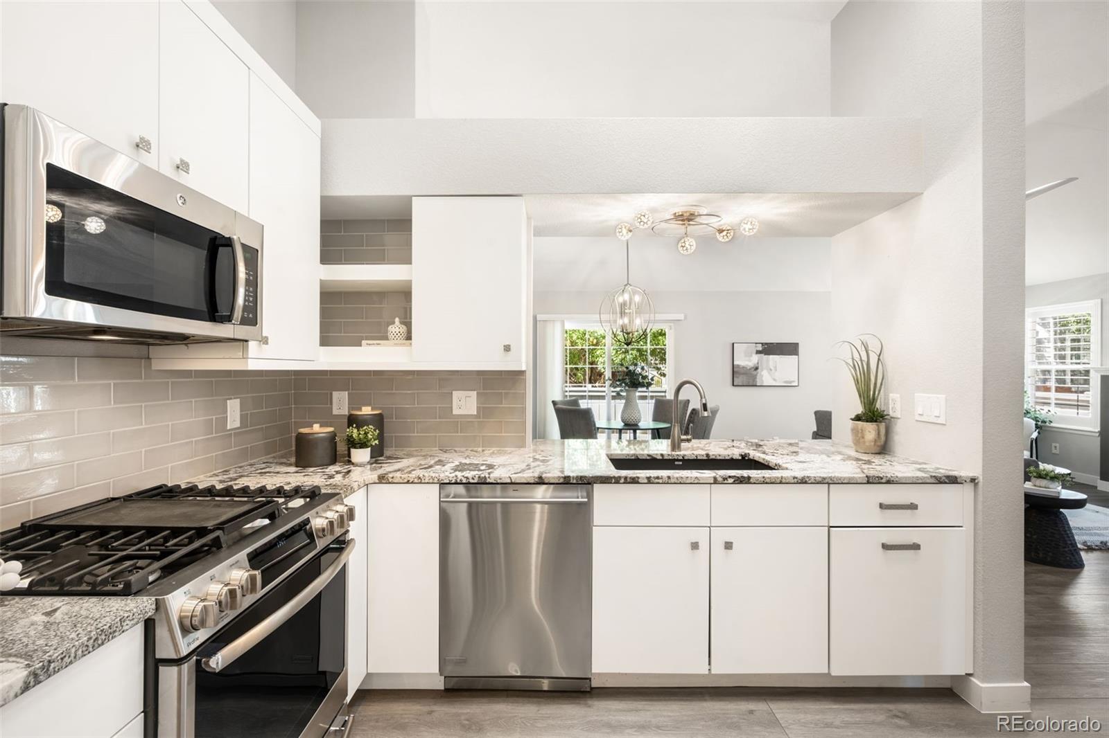MLS Image #14 for 5692 e nichols place,englewood, Colorado