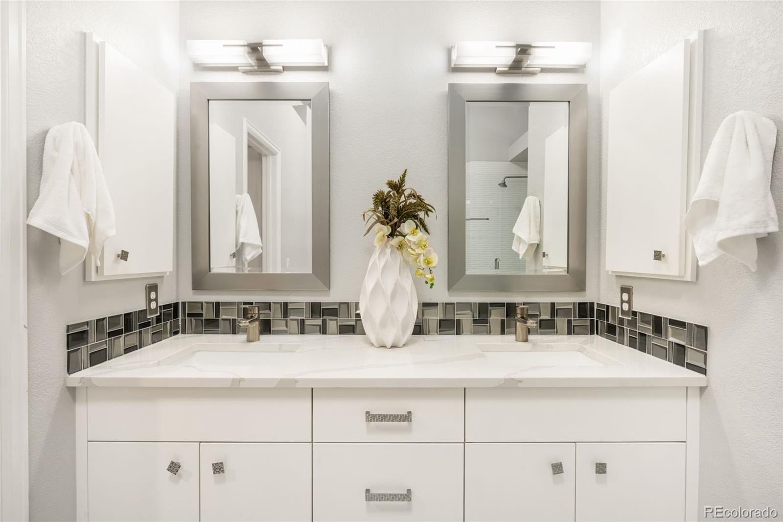 MLS Image #18 for 5692 e nichols place,englewood, Colorado