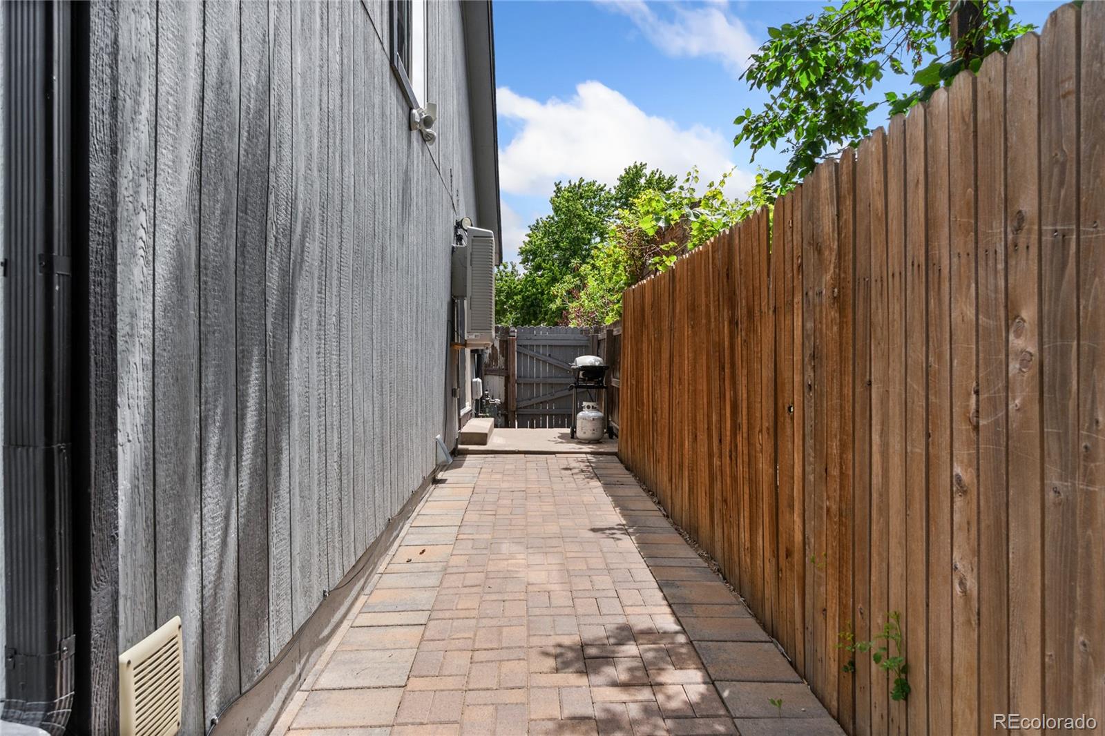 MLS Image #21 for 18983 e 16th place,aurora, Colorado