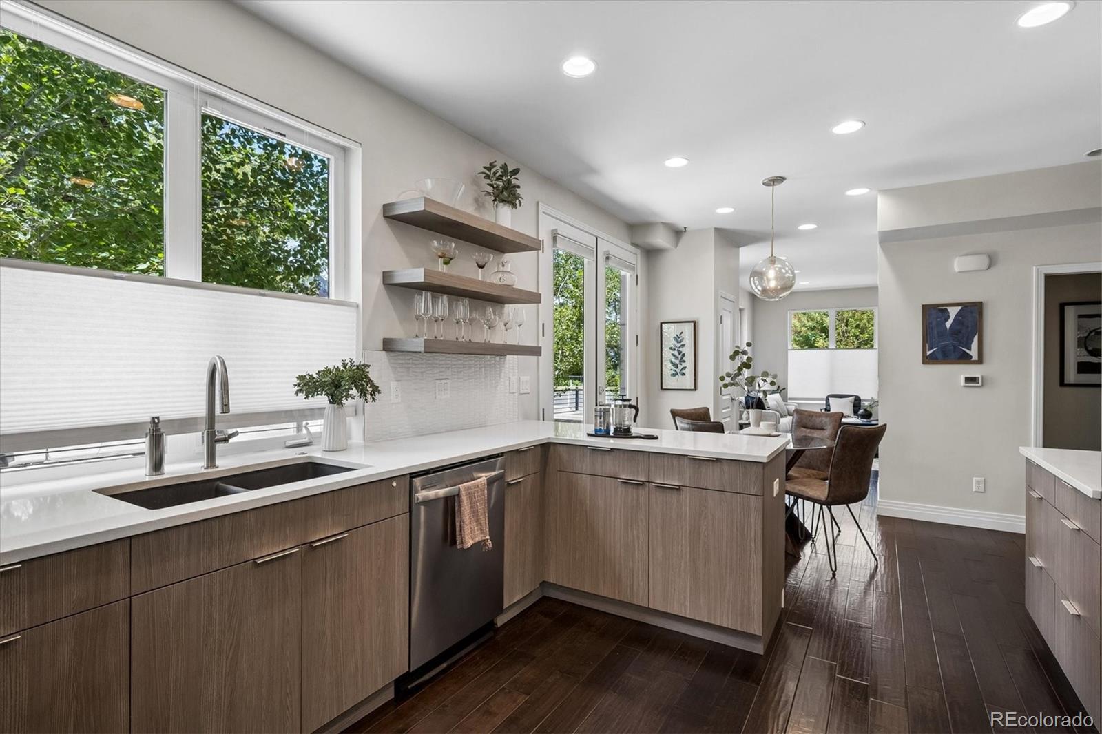 MLS Image #12 for 2480 n clarkson street,denver, Colorado