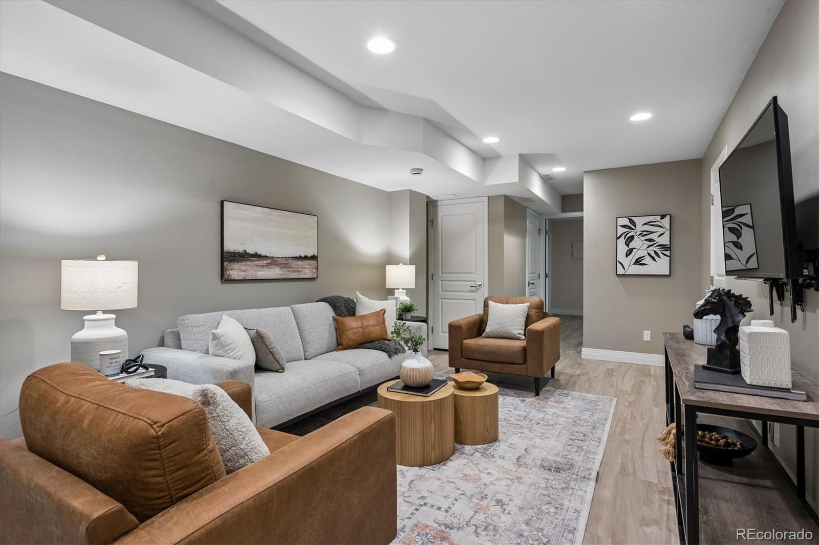 MLS Image #26 for 2480 n clarkson street,denver, Colorado