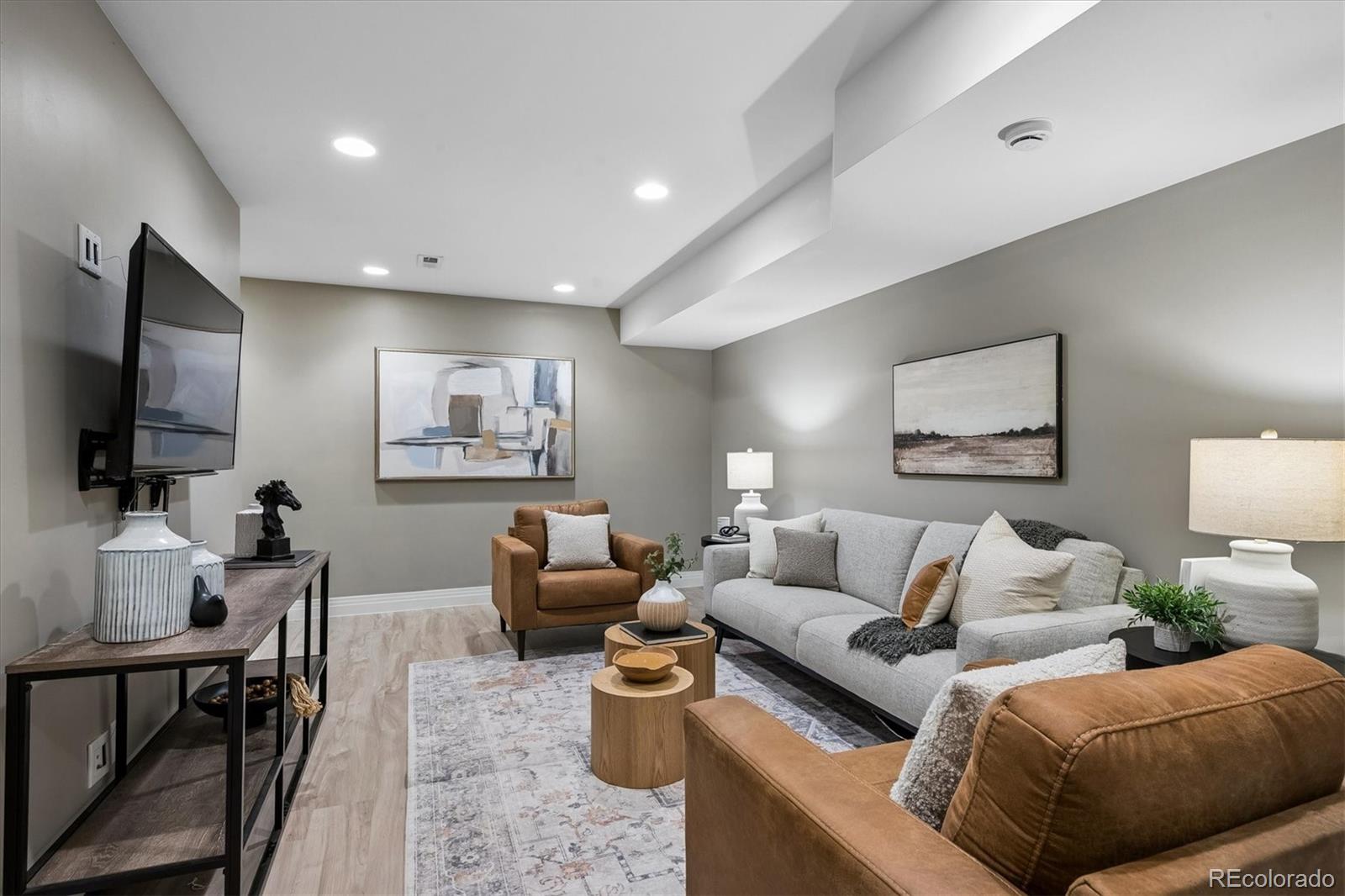 MLS Image #28 for 2480 n clarkson street,denver, Colorado
