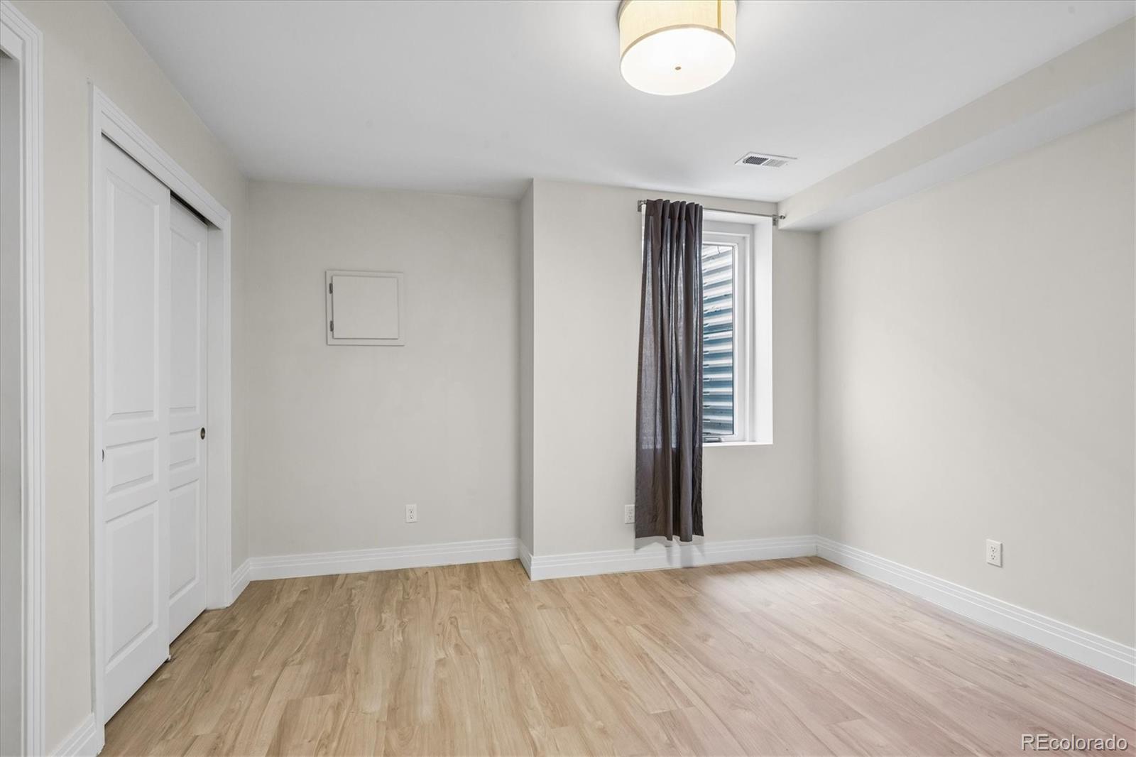 MLS Image #29 for 2480 n clarkson street,denver, Colorado