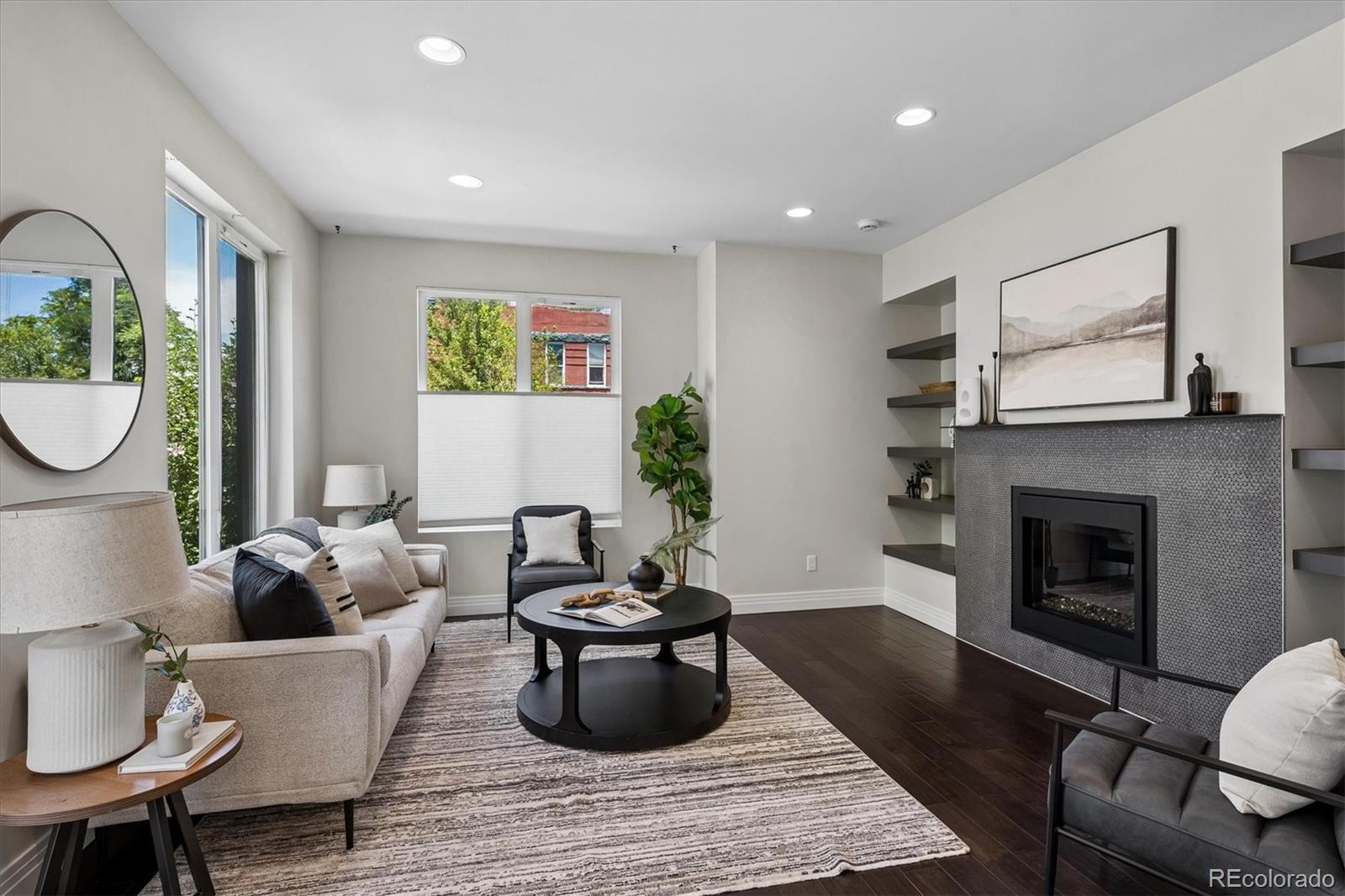 MLS Image #3 for 2480 n clarkson street,denver, Colorado