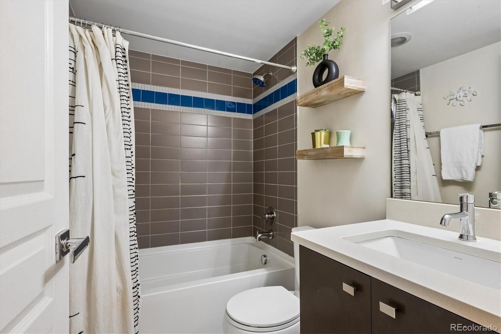 MLS Image #30 for 2480 n clarkson street,denver, Colorado