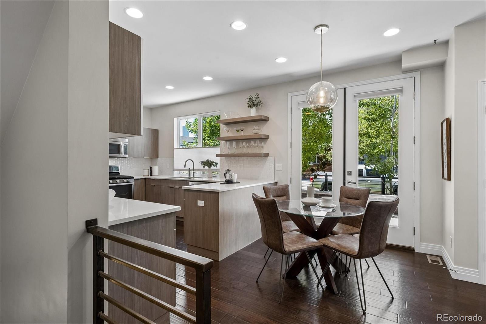 MLS Image #7 for 2480 n clarkson street,denver, Colorado