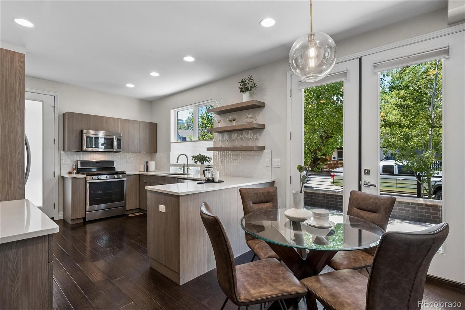 MLS Image #8 for 2480 n clarkson street,denver, Colorado