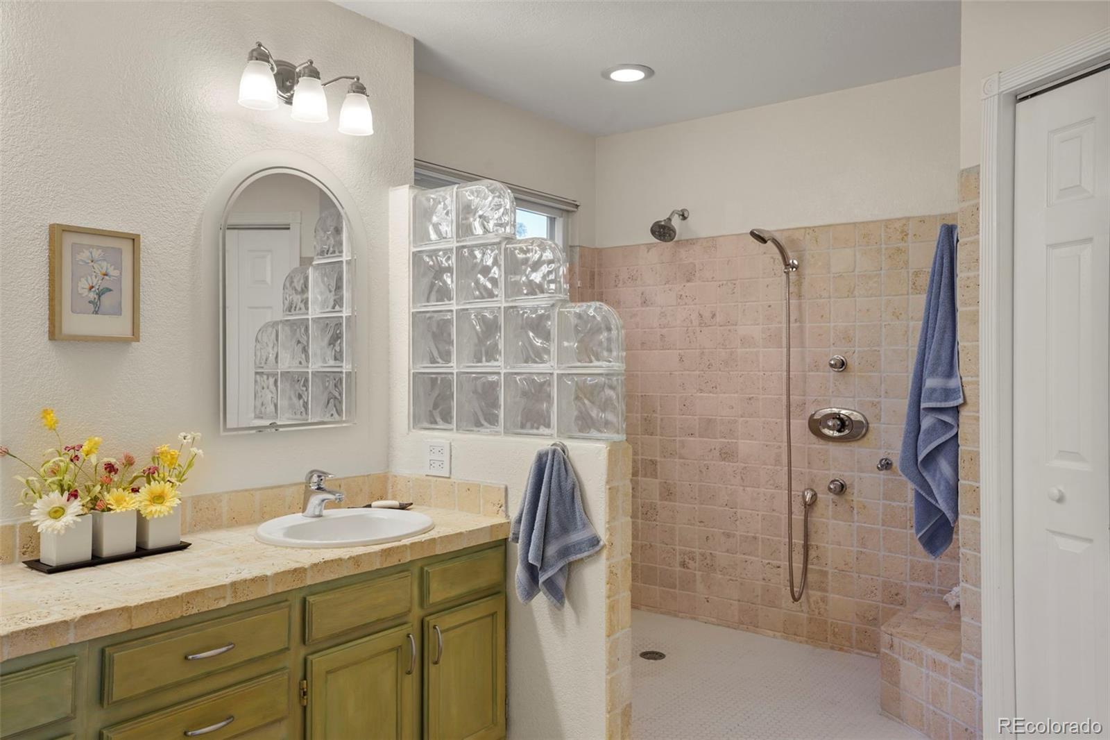 MLS Image #20 for 10916 w 103rd circle,broomfield, Colorado