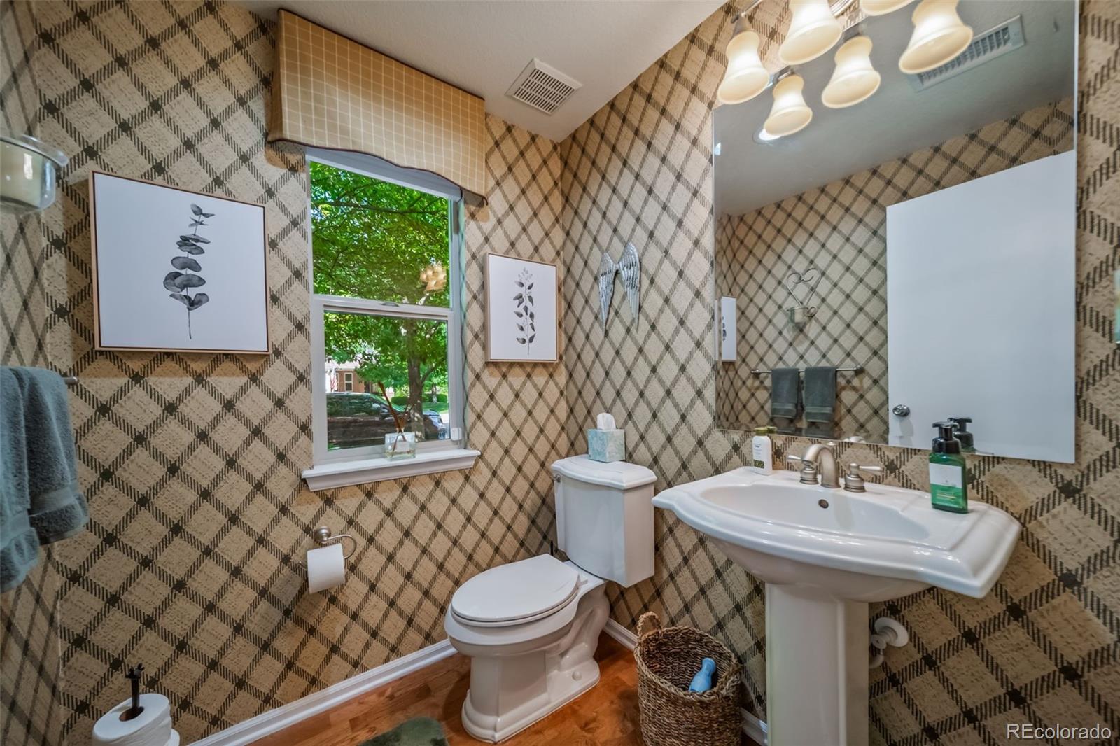 MLS Image #18 for 13694 e weaver place,englewood, Colorado