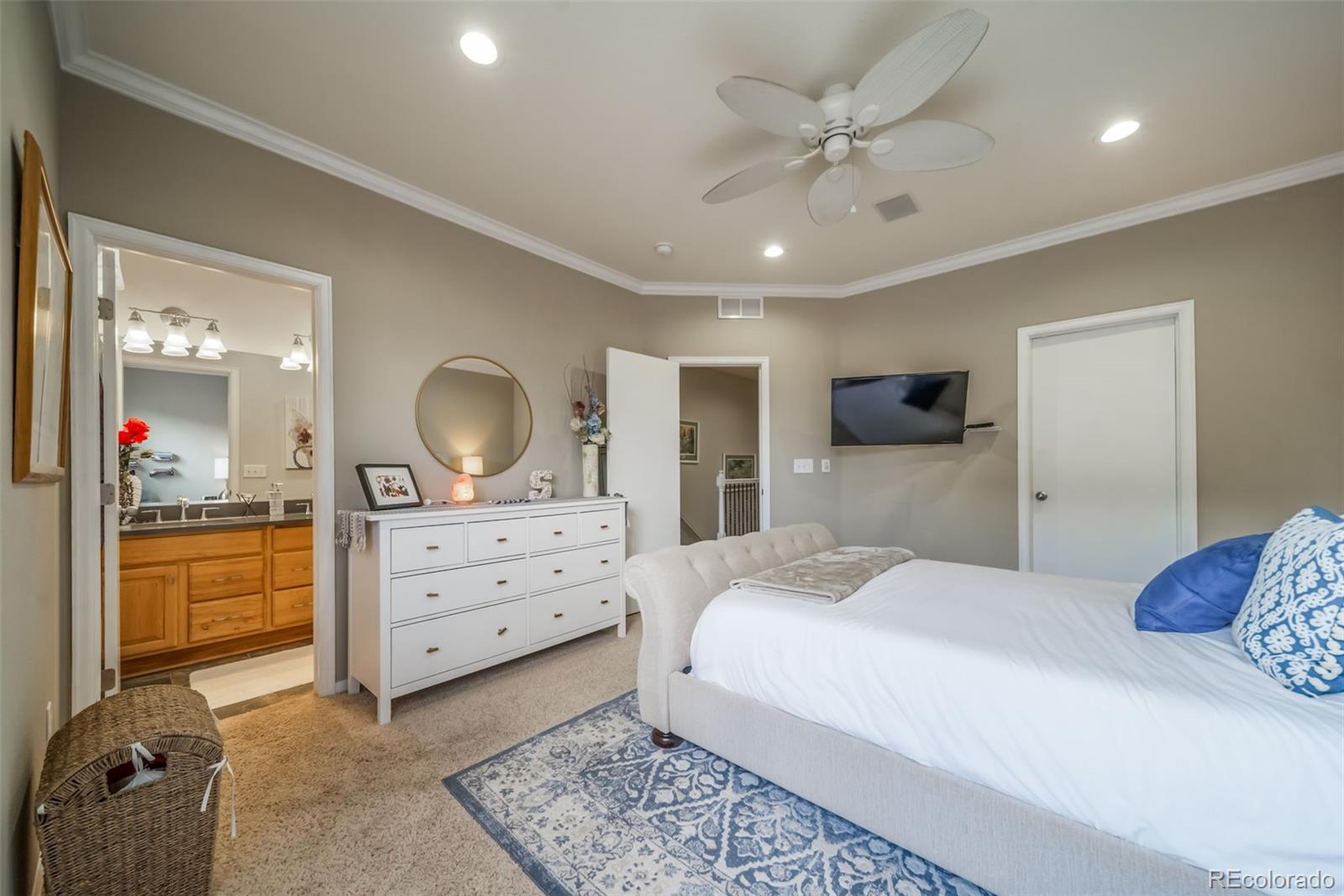 MLS Image #25 for 13694 e weaver place,englewood, Colorado