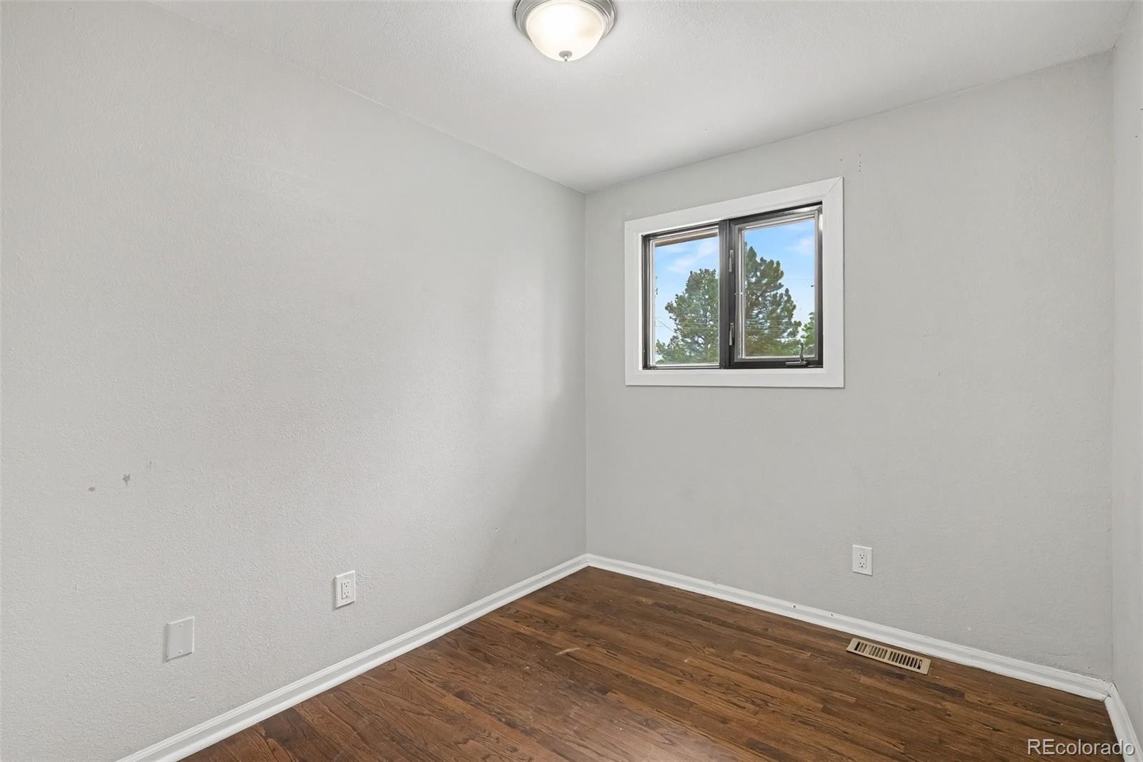 MLS Image #14 for 661 e fremont avenue,littleton, Colorado