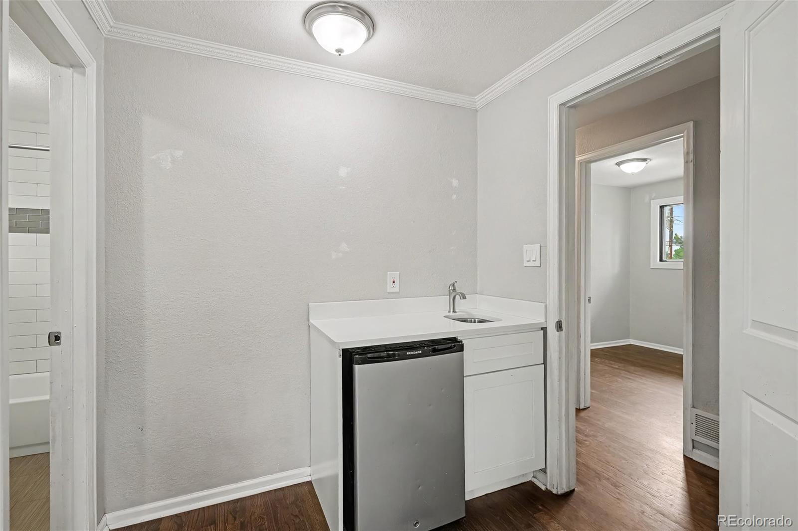 MLS Image #19 for 661 e fremont avenue,littleton, Colorado