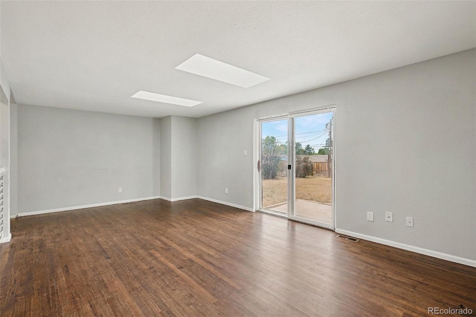 MLS Image #4 for 661 e fremont avenue,littleton, Colorado