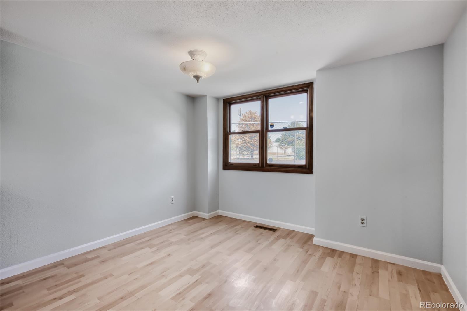 MLS Image #9 for 11703 e cornell circle,aurora, Colorado