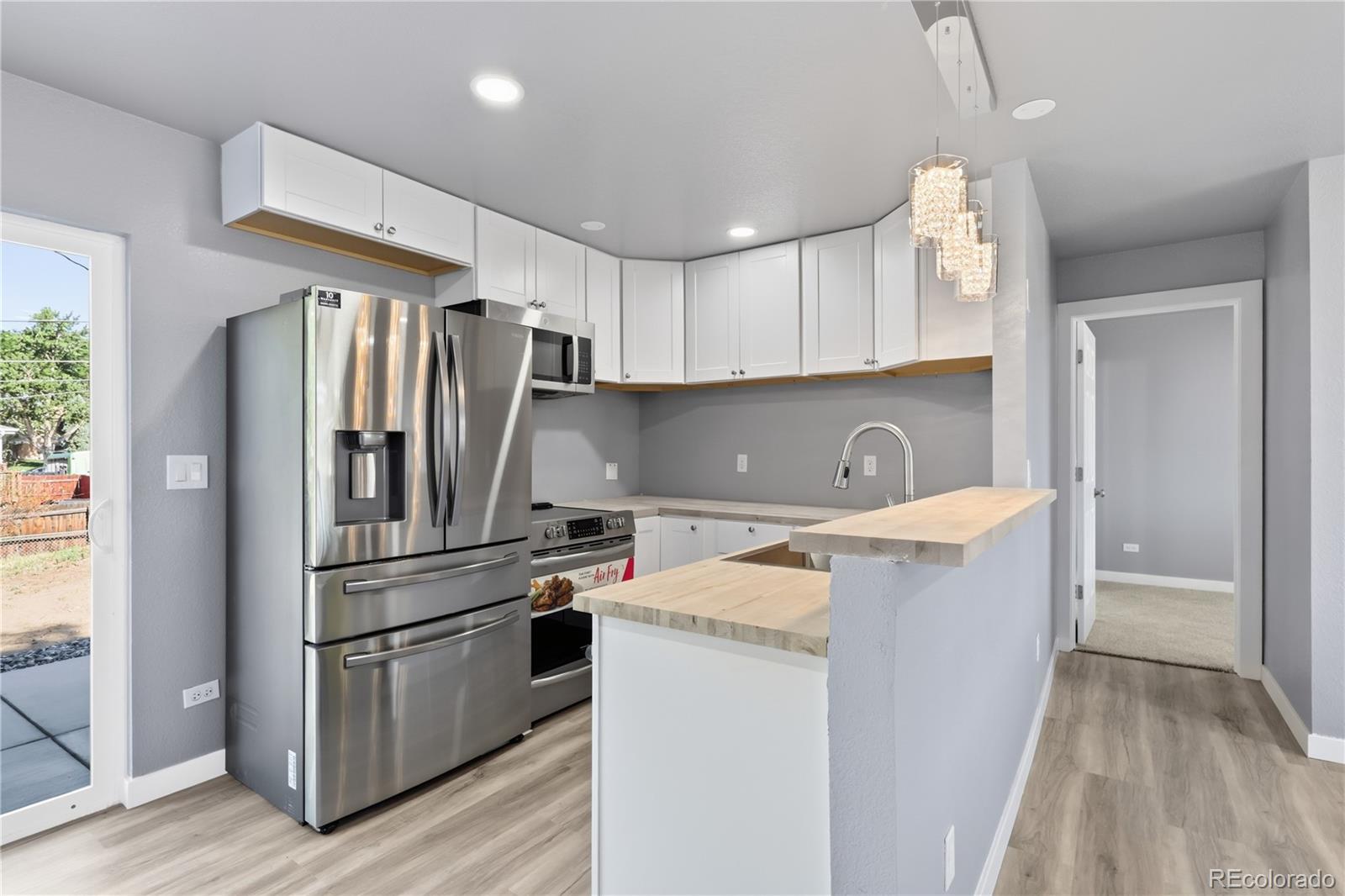 MLS Image #15 for 9465  damon drive,denver, Colorado