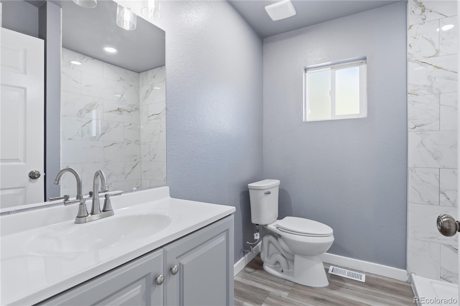 MLS Image #4 for 9465  damon drive,denver, Colorado