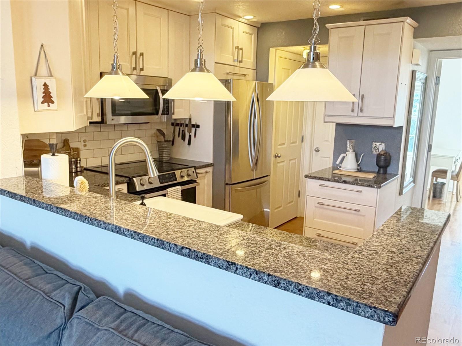 MLS Image #8 for 3020 w prentice avenue,littleton, Colorado