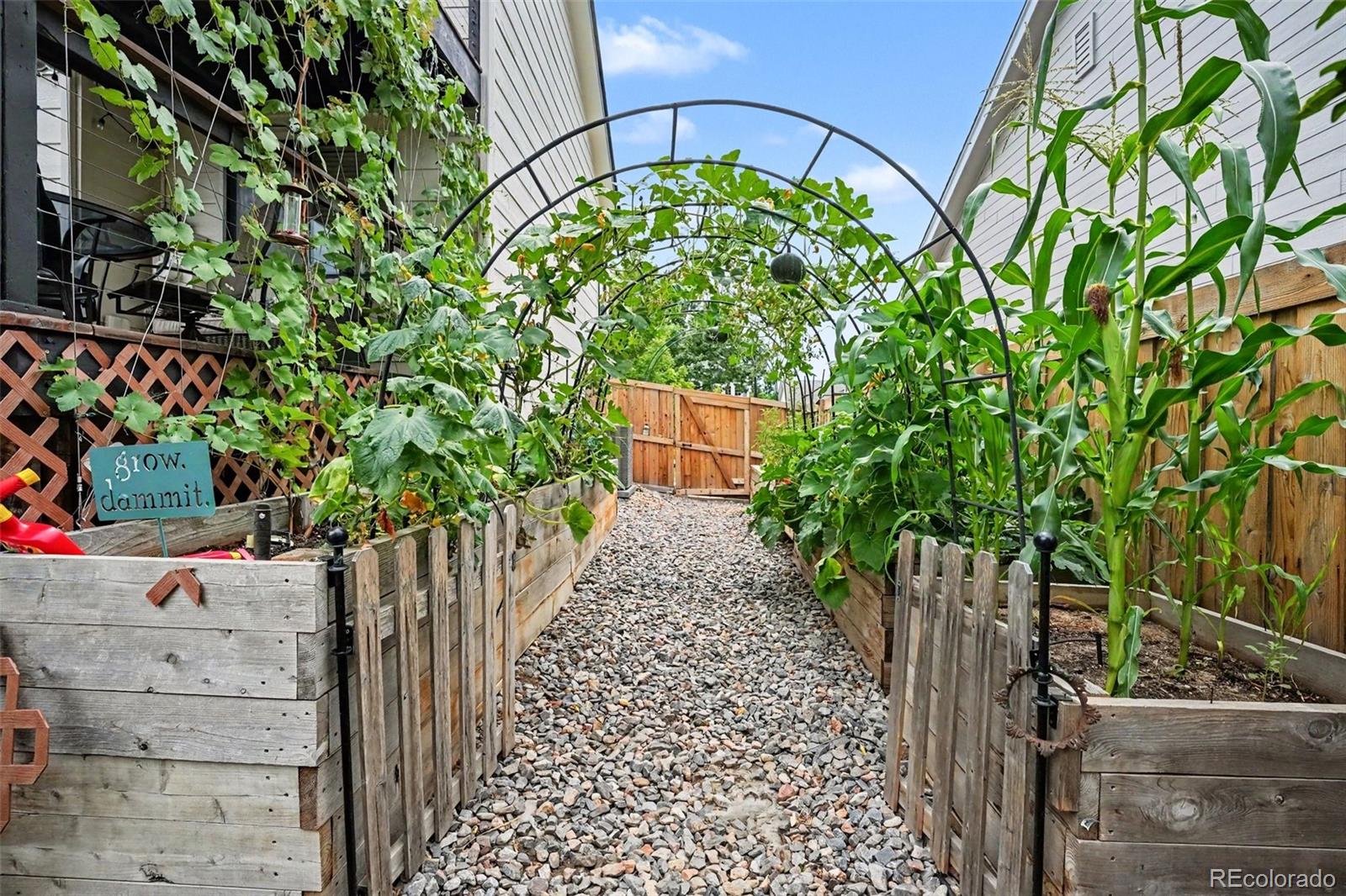 MLS Image #18 for 5925 w long drive,littleton, Colorado