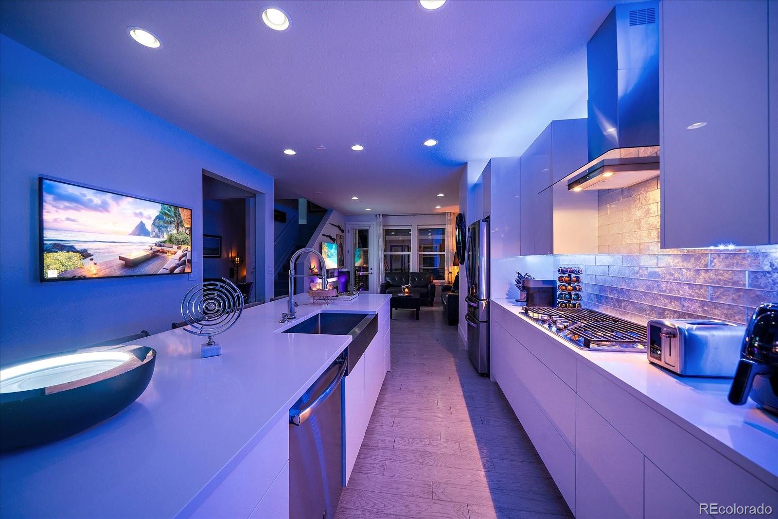 MLS Image #10 for 15795 e broncos place,englewood, Colorado