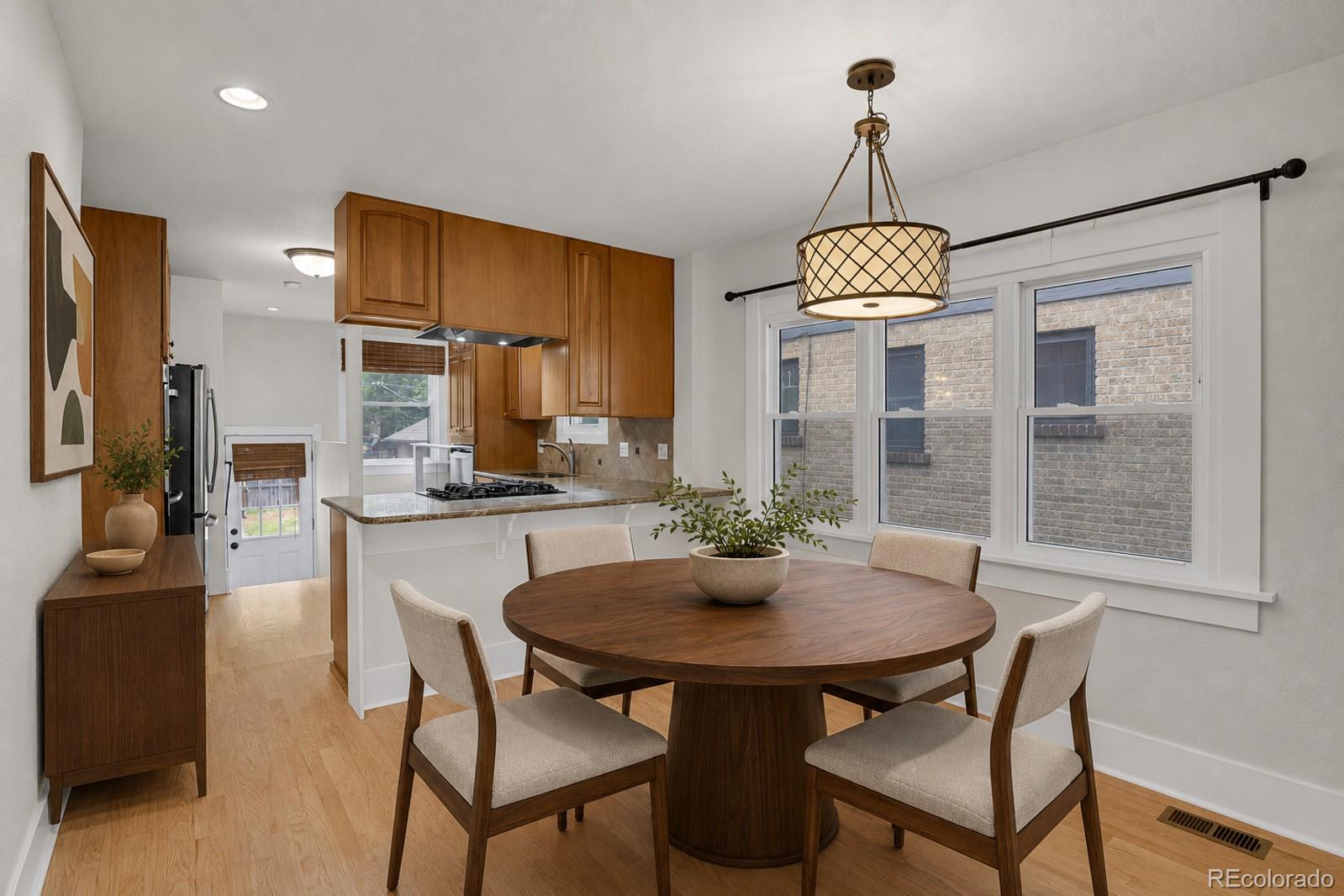 MLS Image #8 for 318 s downing street,denver, Colorado