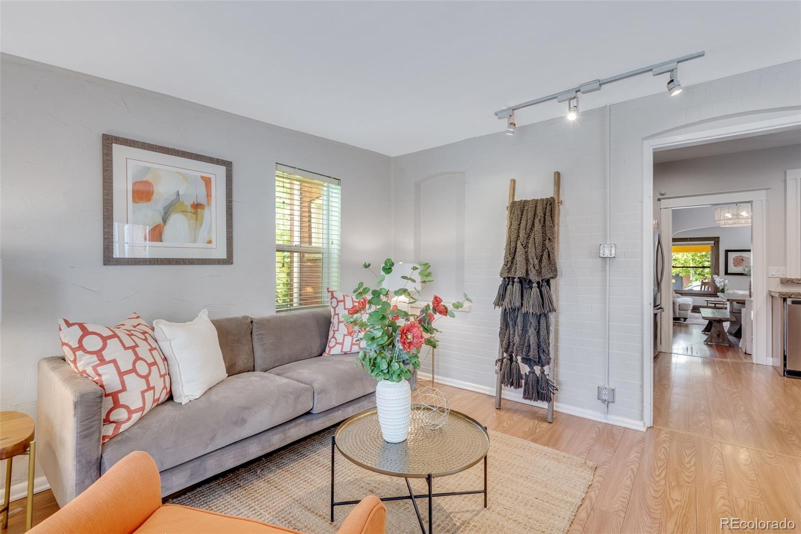 MLS Image #18 for 719 s clarkson street,denver, Colorado
