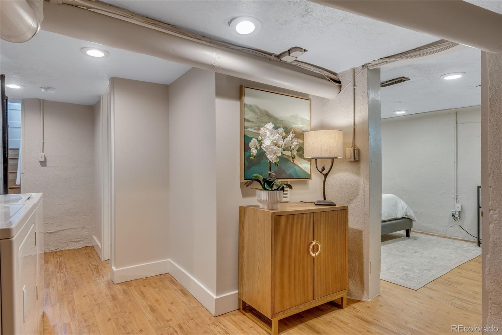MLS Image #20 for 719 s clarkson street,denver, Colorado