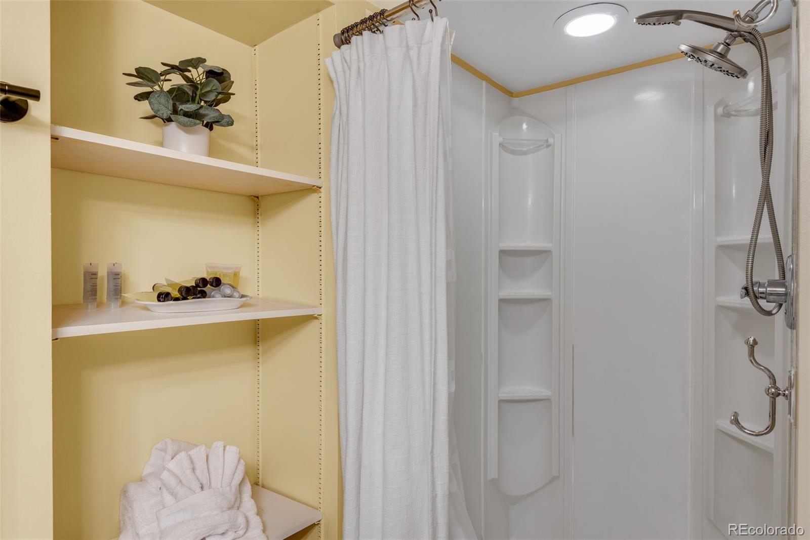 MLS Image #24 for 719 s clarkson street,denver, Colorado