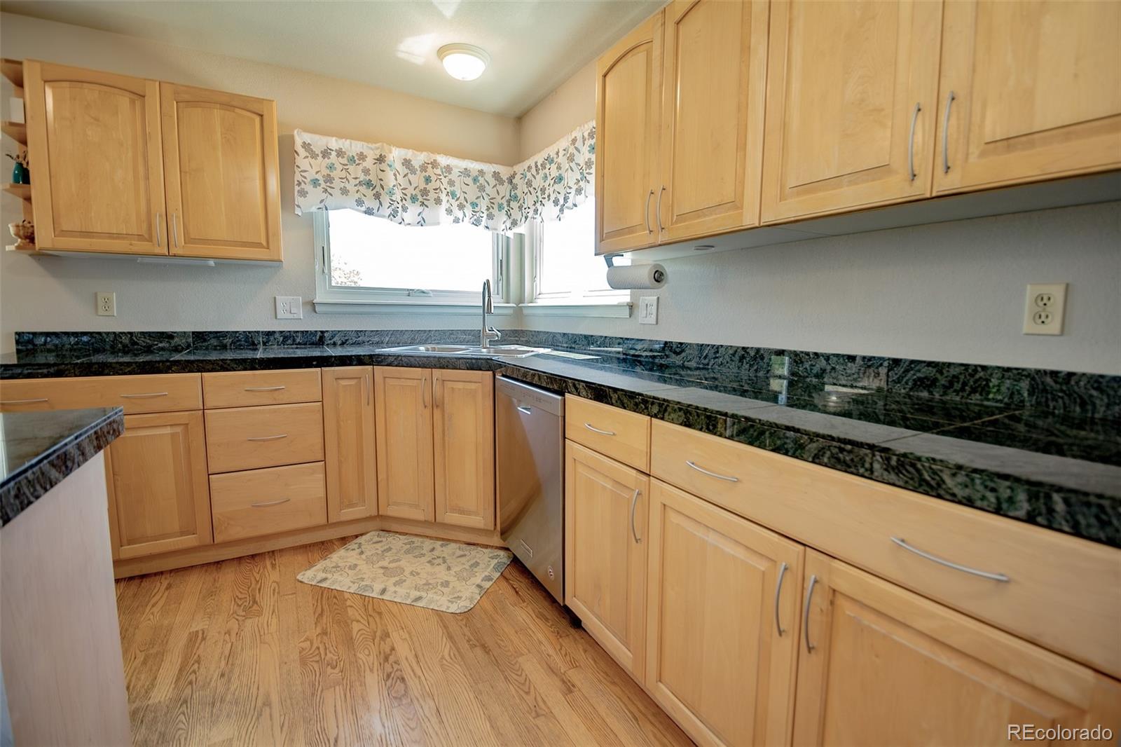 MLS Image #10 for 2224  ramsgate terrace,colorado springs, Colorado