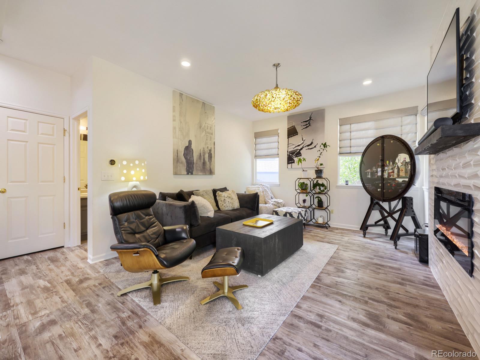 MLS Image #3 for 6431  secrest court,arvada, Colorado