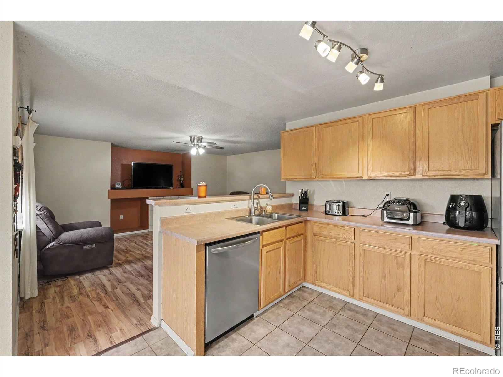 MLS Image #5 for 5427  bobcat street,frederick, Colorado