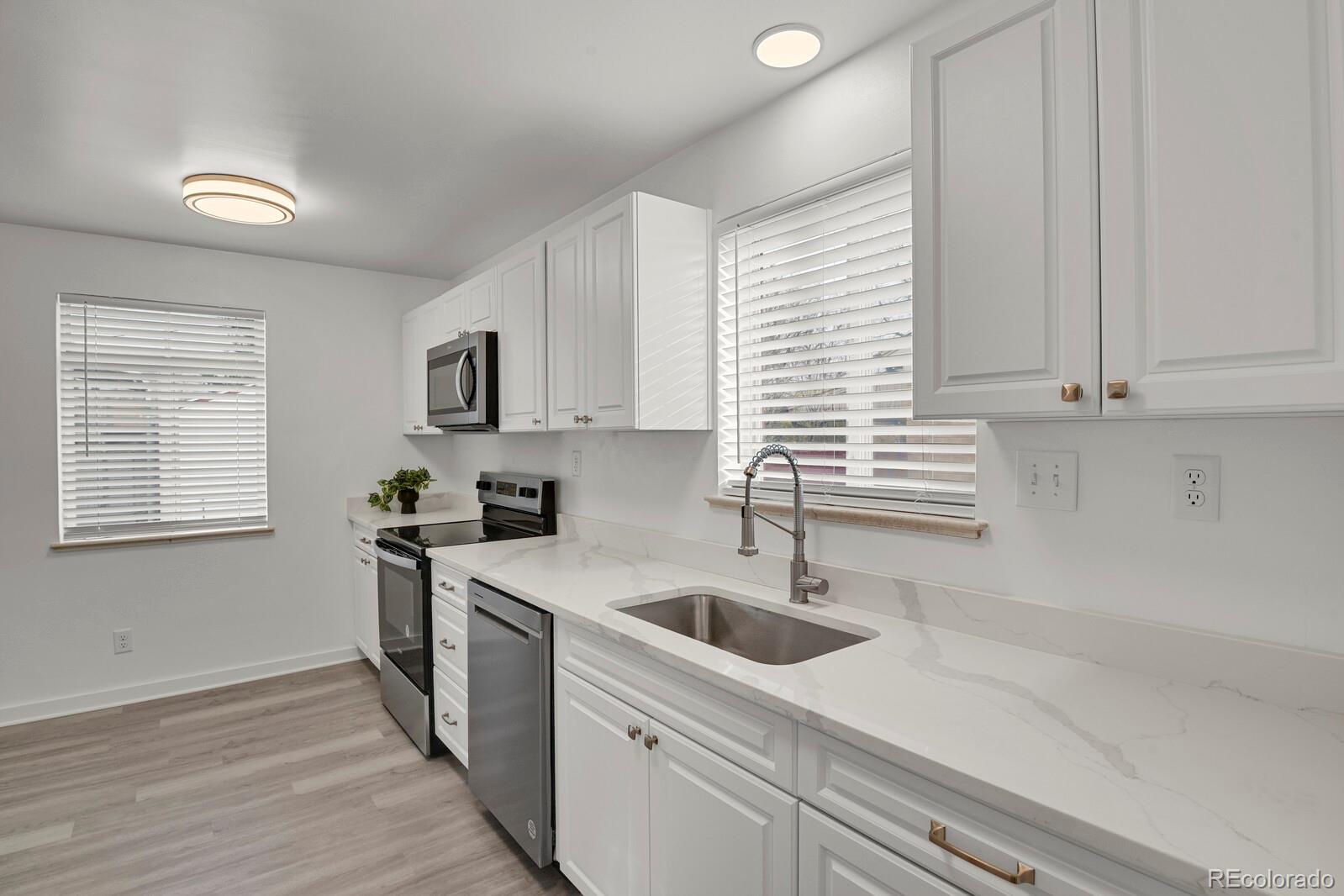 MLS Image #4 for 2350  joliet street,aurora, Colorado