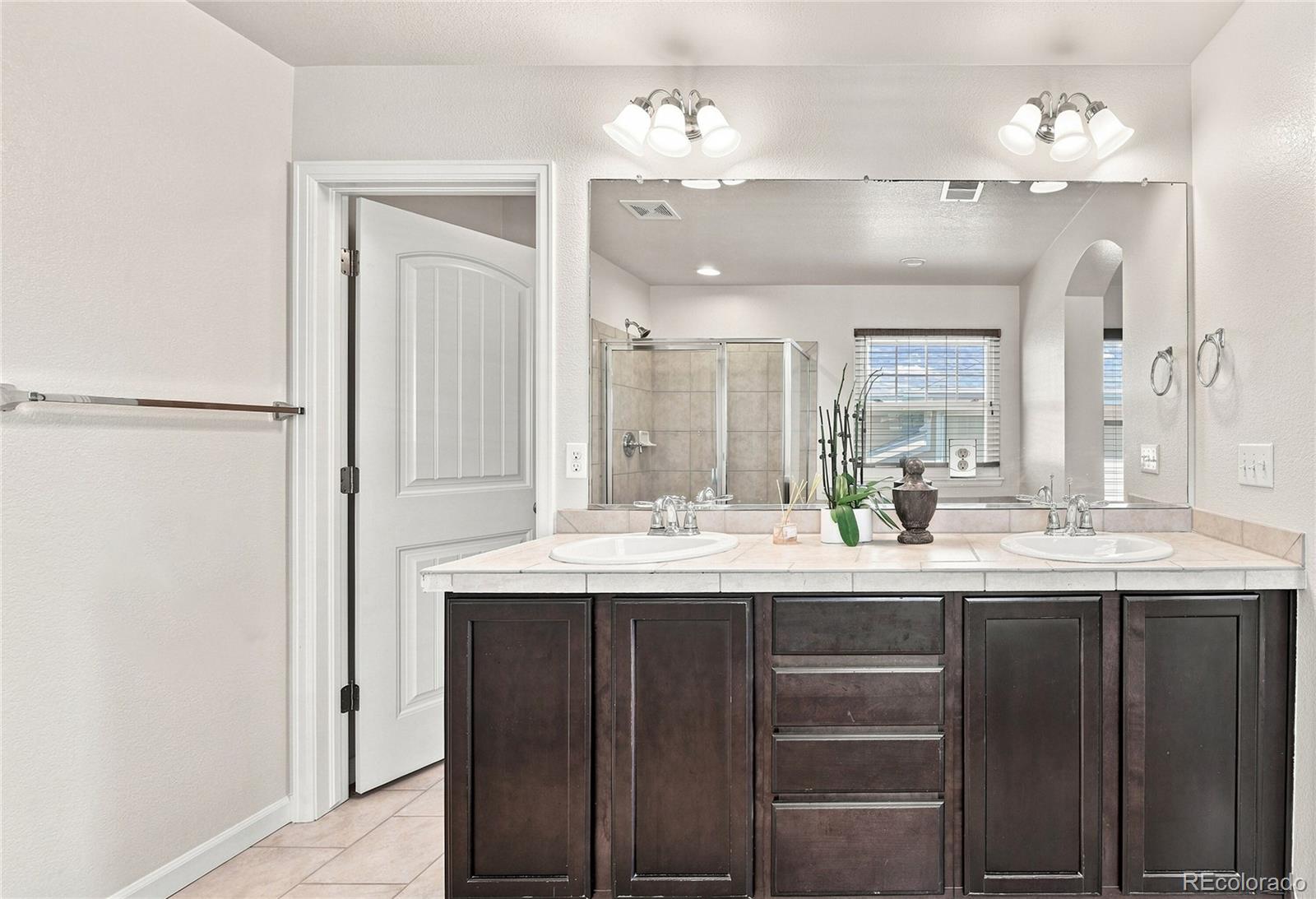 MLS Image #18 for 25481 e ottawa drive,aurora, Colorado