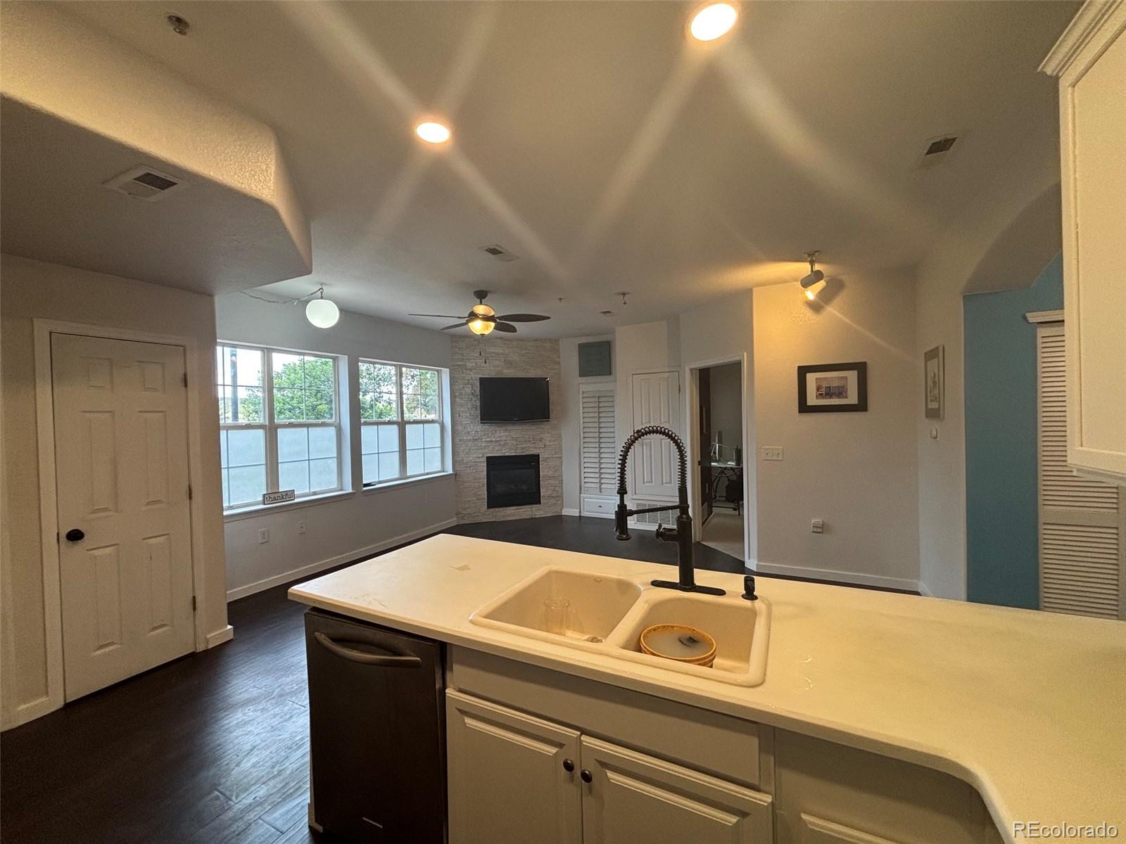 MLS Image #19 for 16352 e fremont avenue,aurora, Colorado