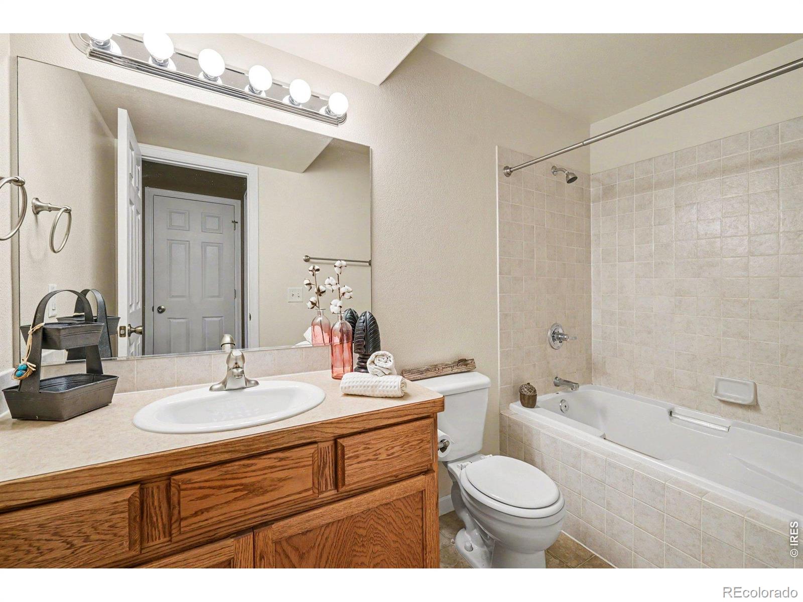 MLS Image #15 for 126  beacon way,windsor, Colorado