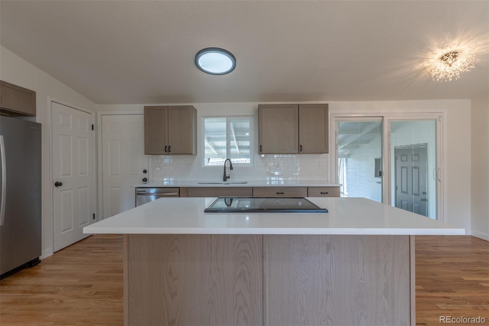MLS Image #14 for 7819  applewood lane,denver, Colorado