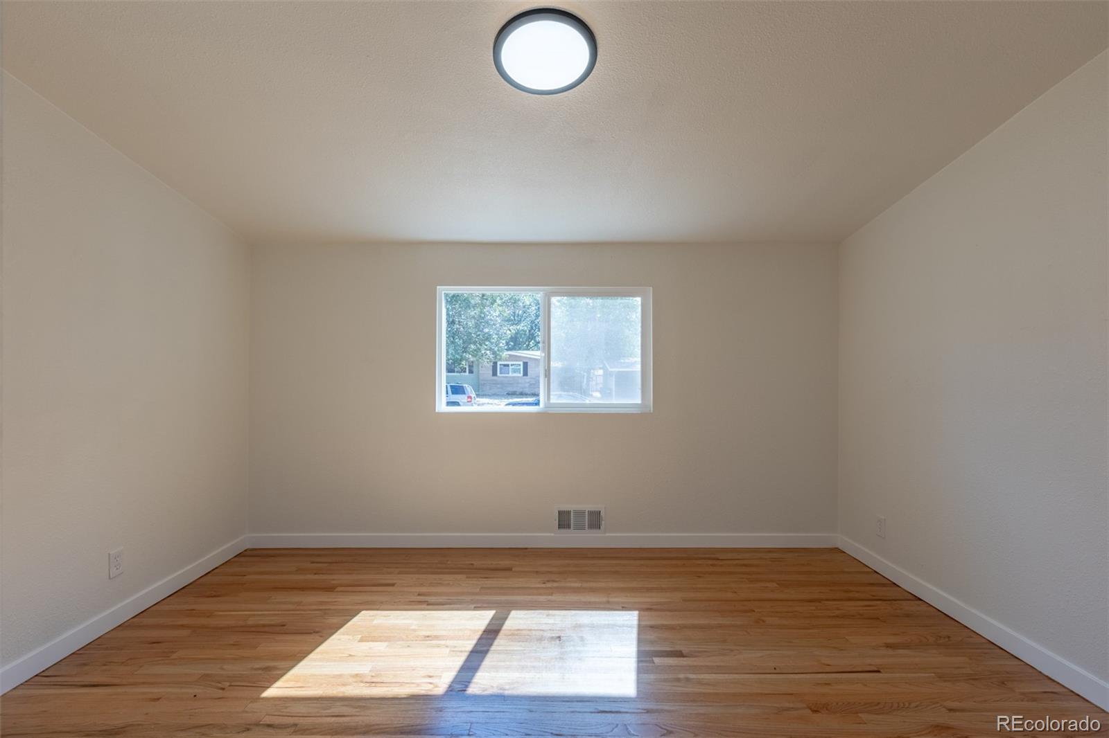 MLS Image #22 for 7819  applewood lane,denver, Colorado