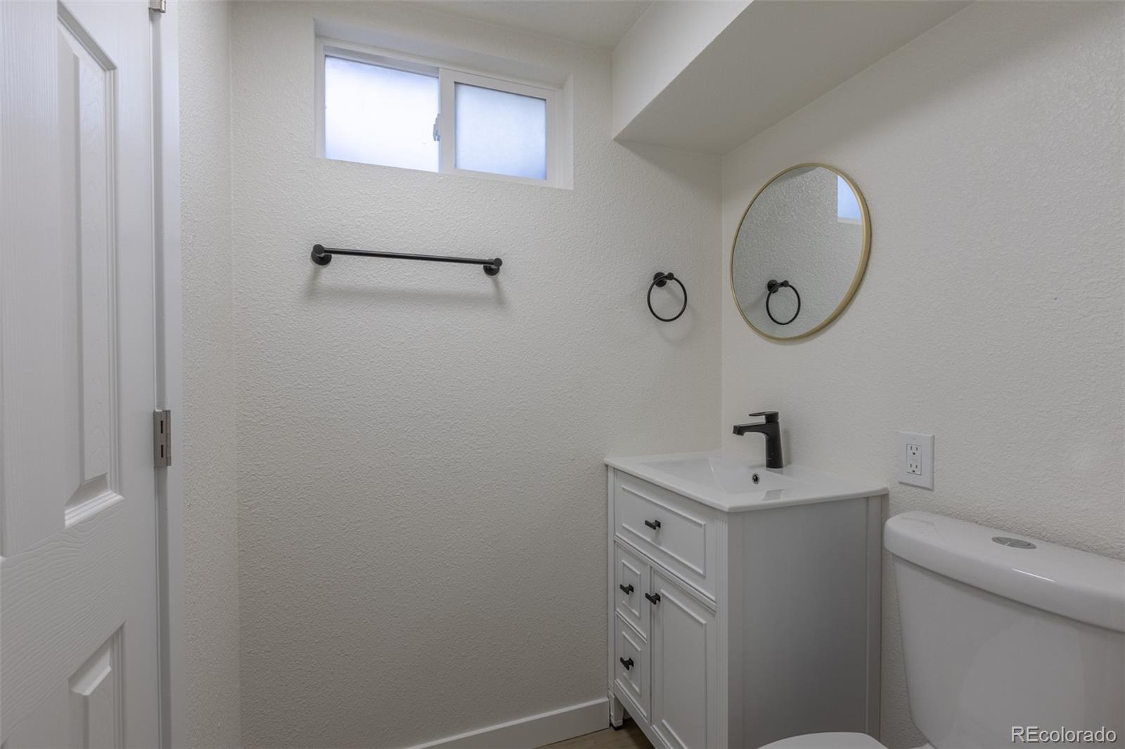 MLS Image #29 for 7819  applewood lane,denver, Colorado