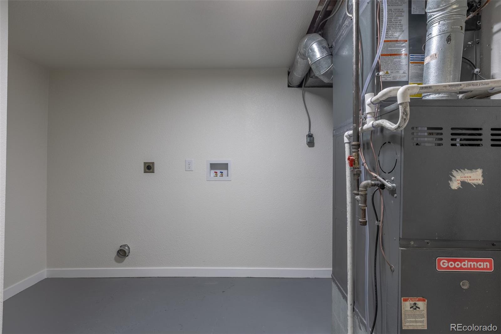 MLS Image #33 for 7819  applewood lane,denver, Colorado