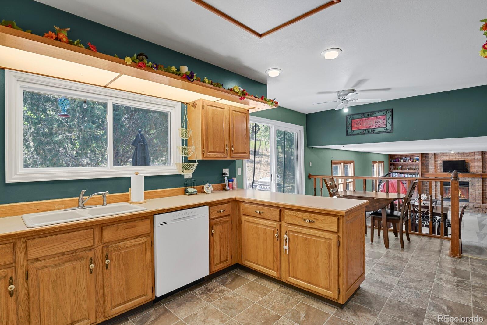 MLS Image #10 for 5325  autumn hills court,colorado springs, Colorado