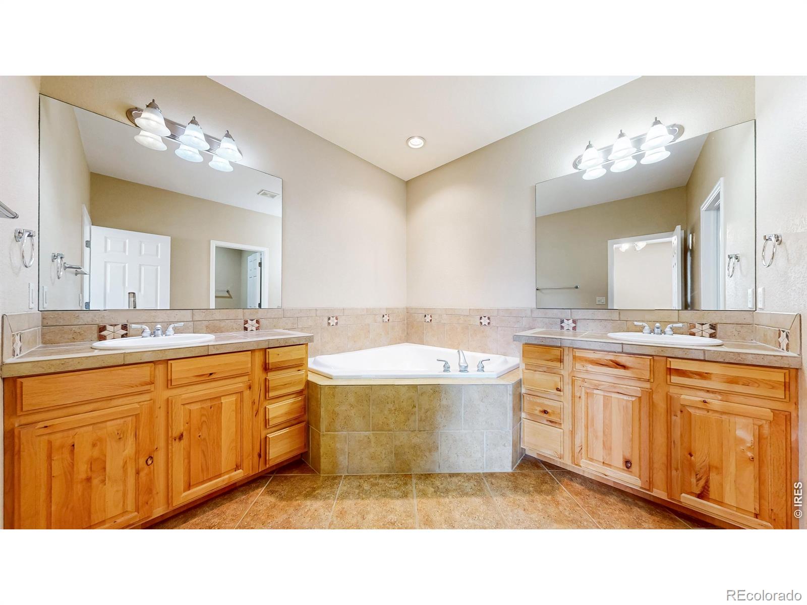 MLS Image #16 for 8294  annapolis drive,windsor, Colorado