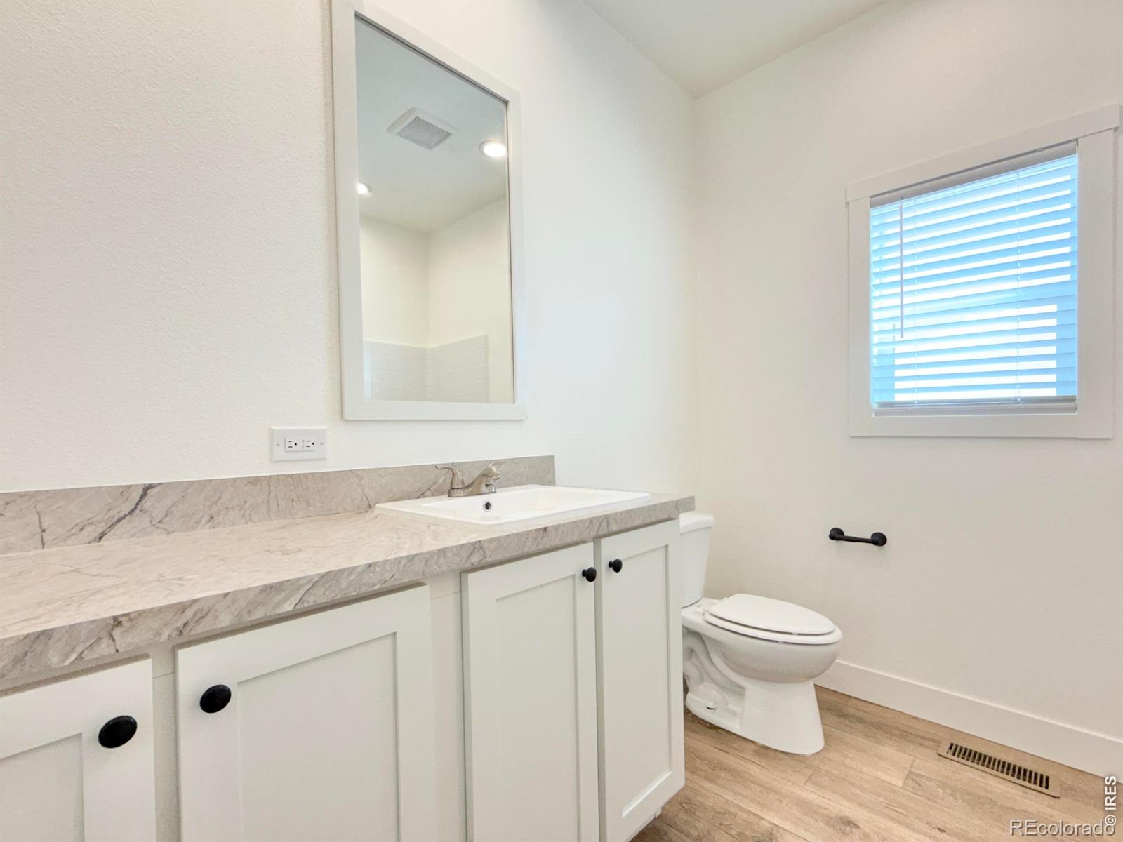 MLS Image #12 for 41746  county road 80 ,briggsdale, Colorado