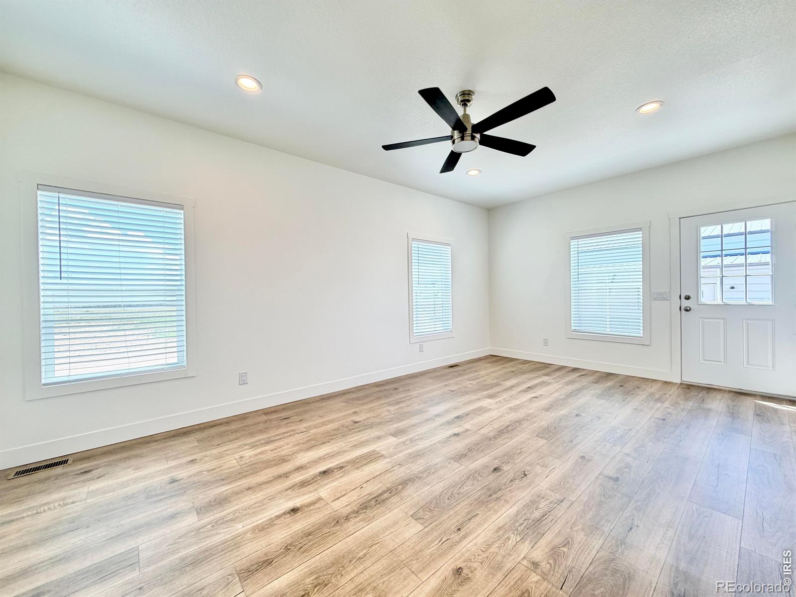 MLS Image #15 for 41746  county road 80 ,briggsdale, Colorado