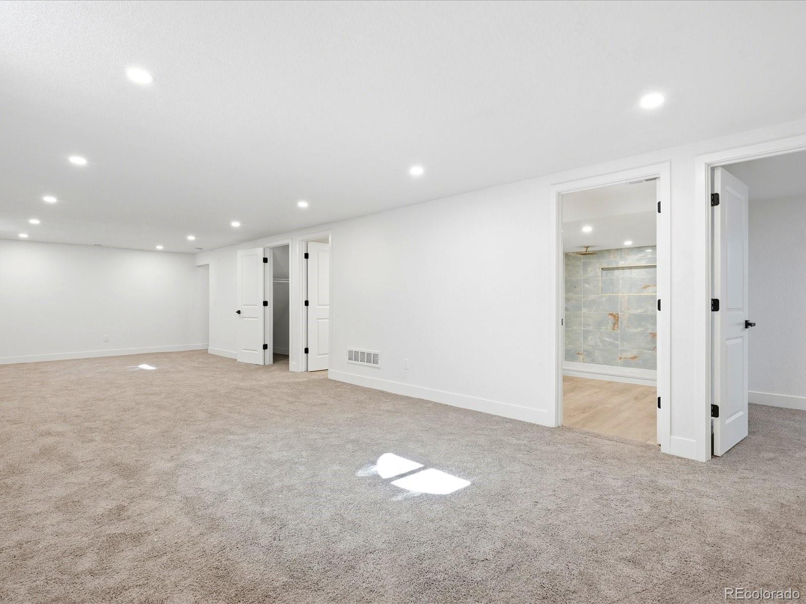 MLS Image #29 for 1049  jamaica court,aurora, Colorado