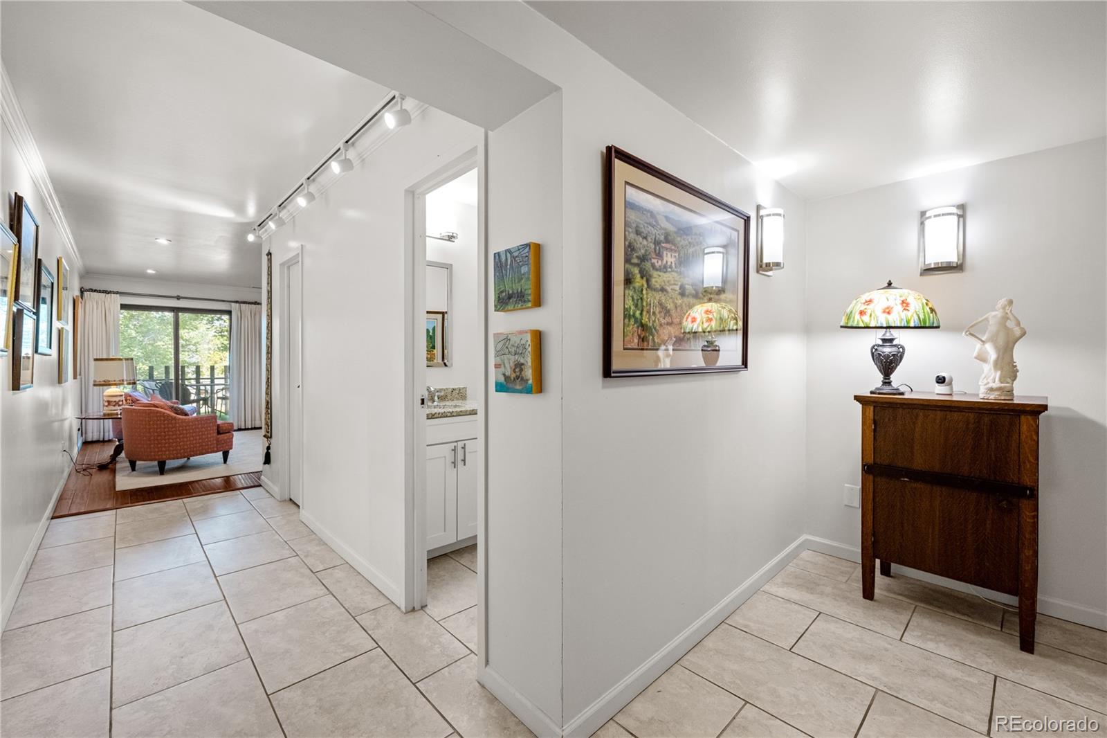 MLS Image #29 for 420 s marion parkway 301,denver, Colorado